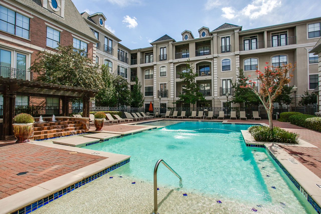 Renaissance at Preston Hollow photo 3