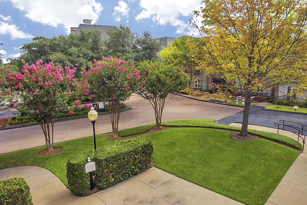 Renaissance at Preston Hollow photo 5