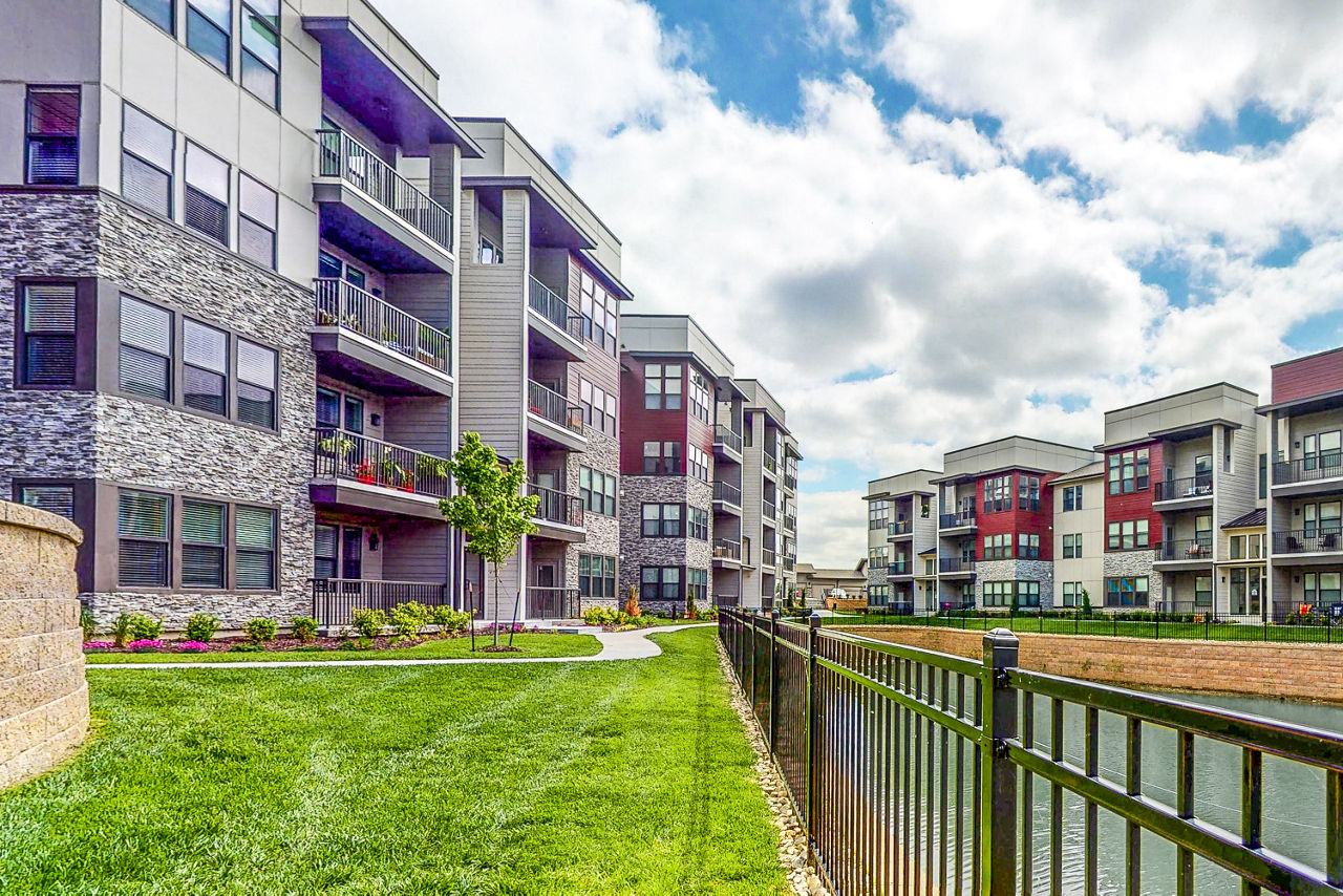Residences at Echelon photo 2