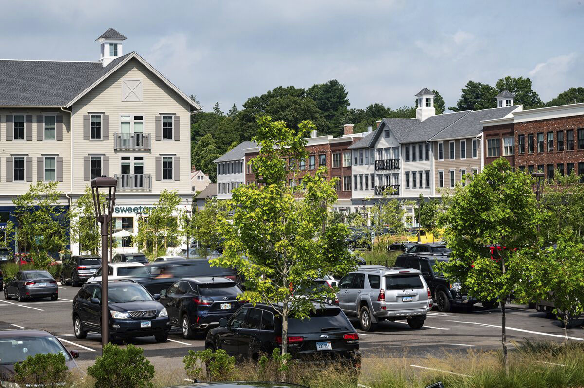 Darien Commons Residences photo 5