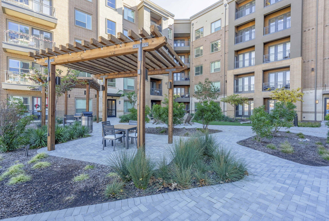 Cadence At Frisco Station photo 2
