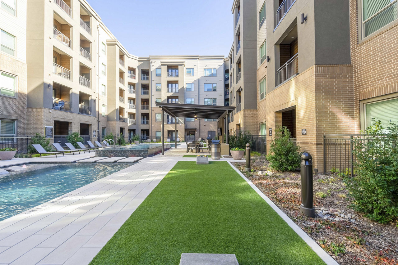 Cadence At Frisco Station photo 4