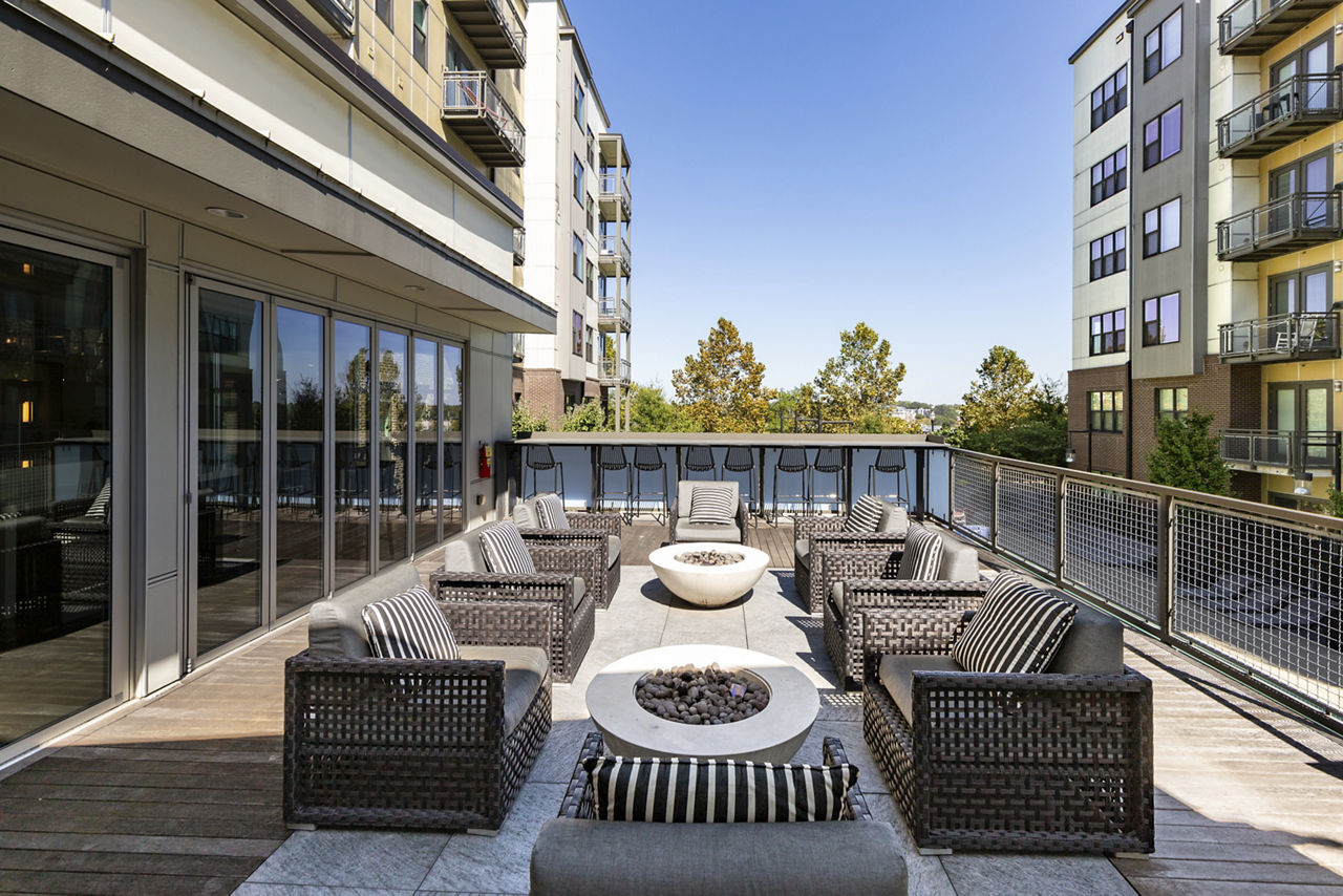 River House Apartments photo 5