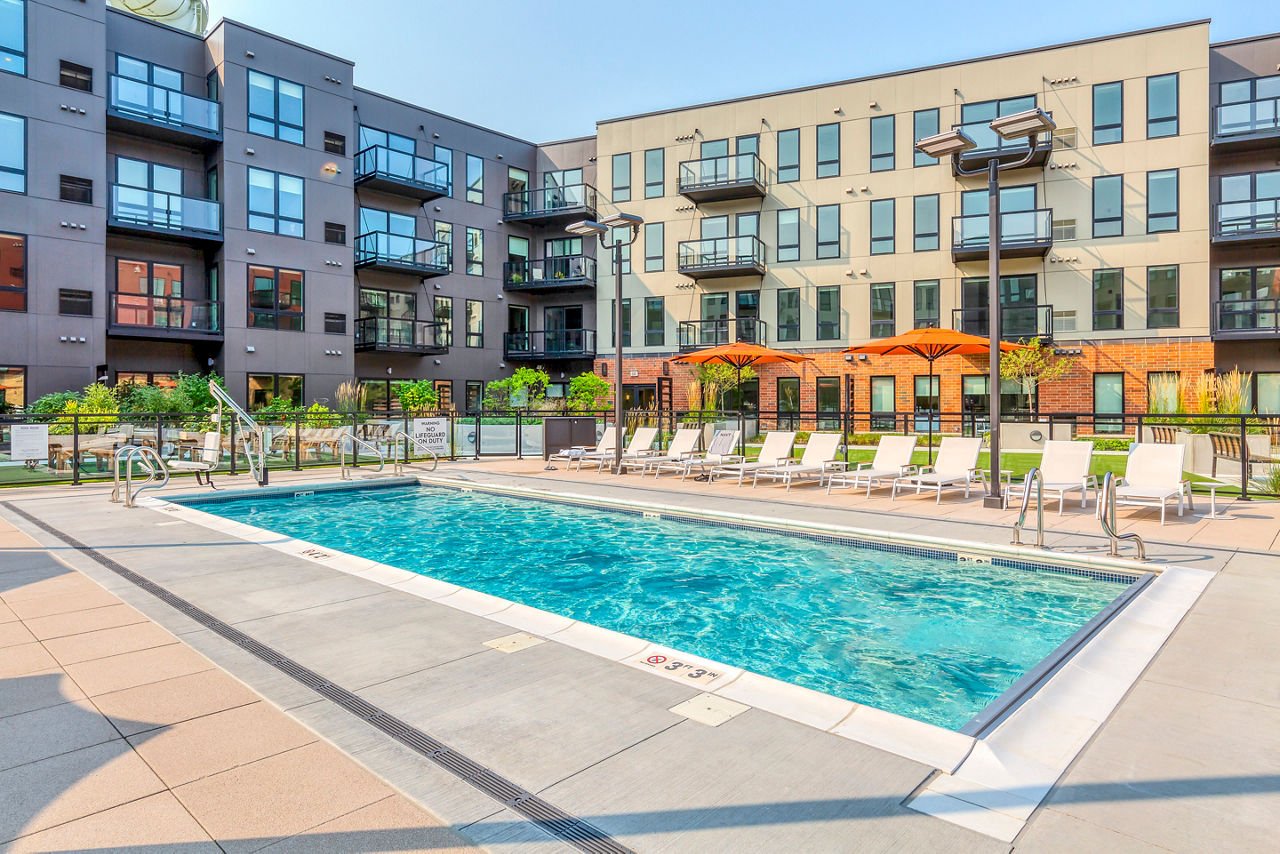 Avidor Glenview photo 2