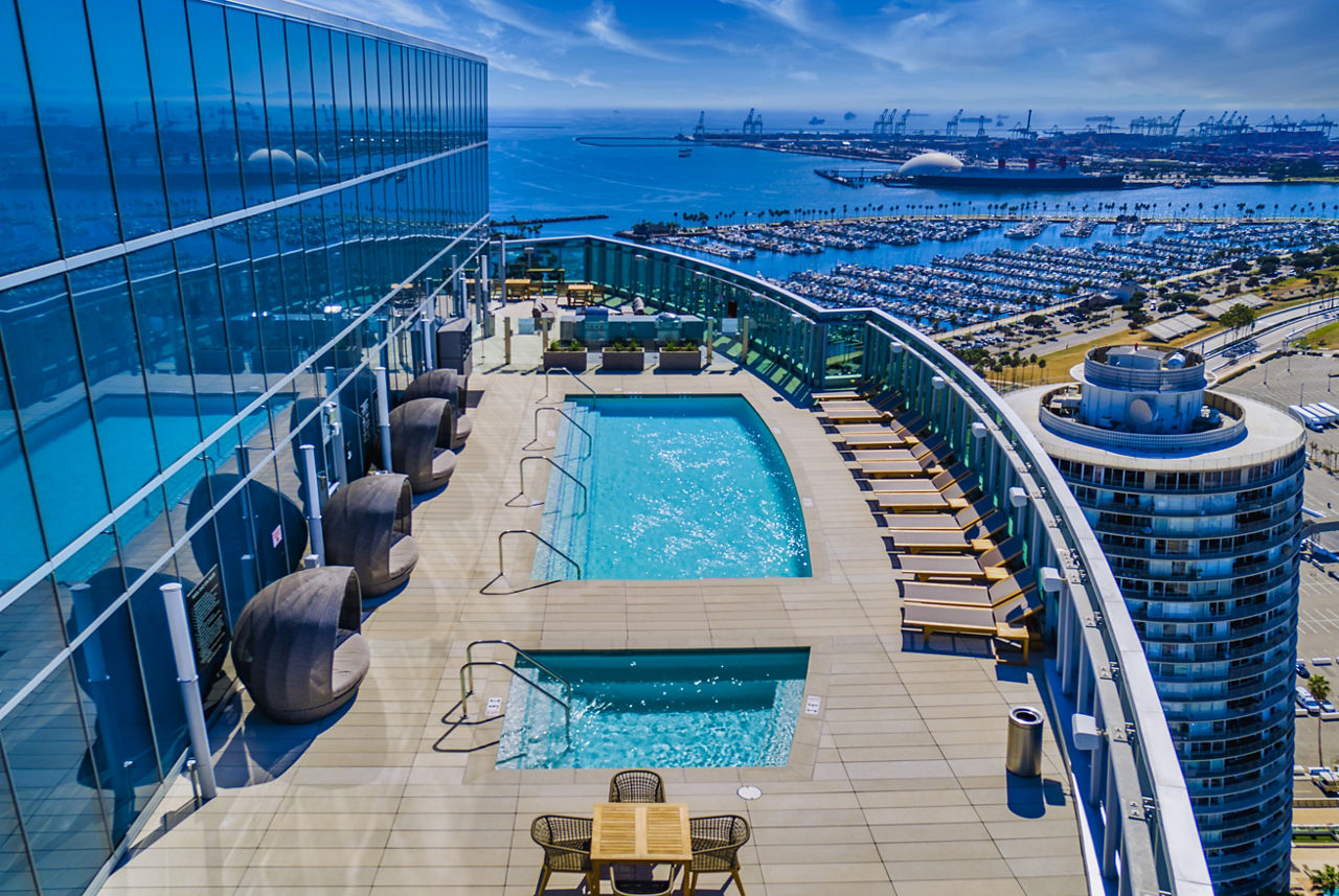 Shoreline Gateway photo 3