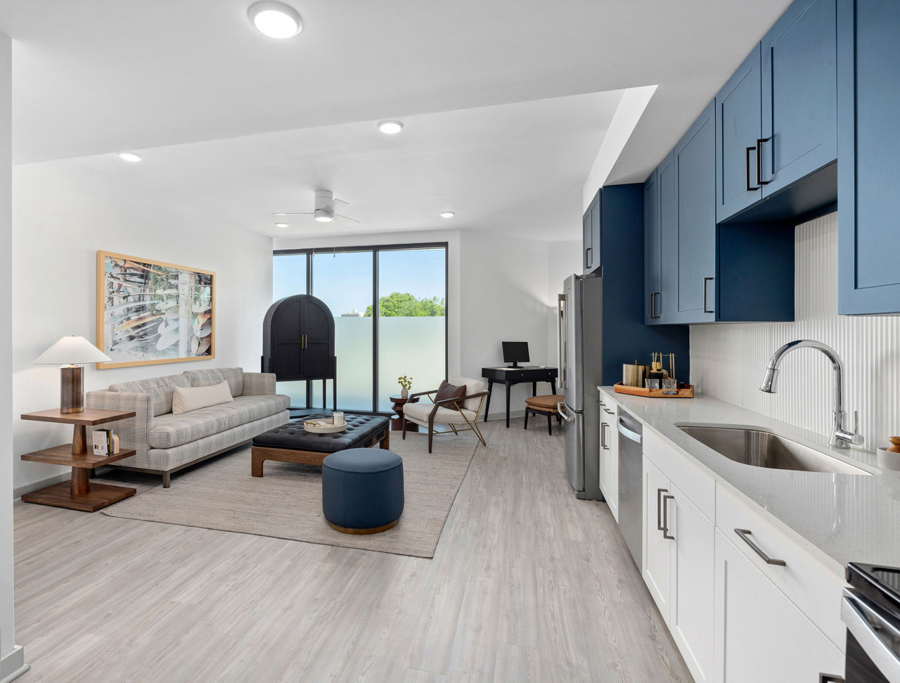 Atlantic on Romney Apartments photo 3