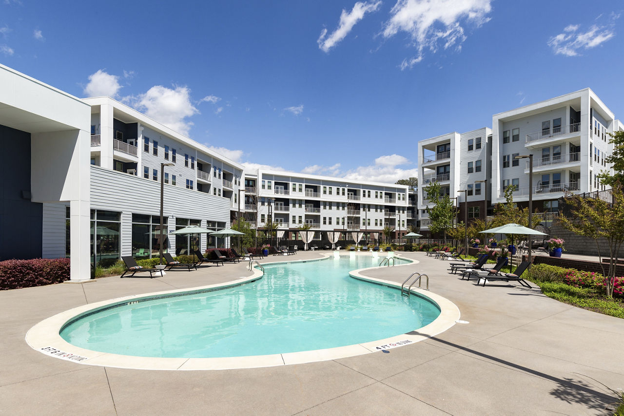550 Northridge photo 3