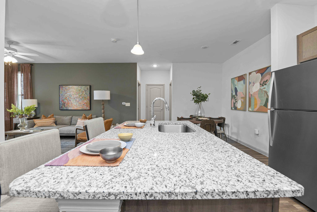 Pringle Square Apartments photo 2