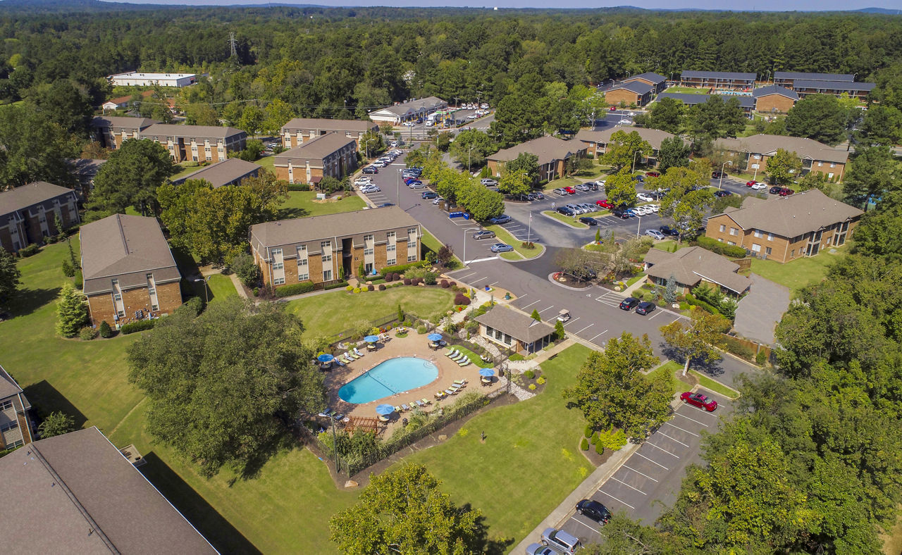 Collins Crossing Apartments photo 2