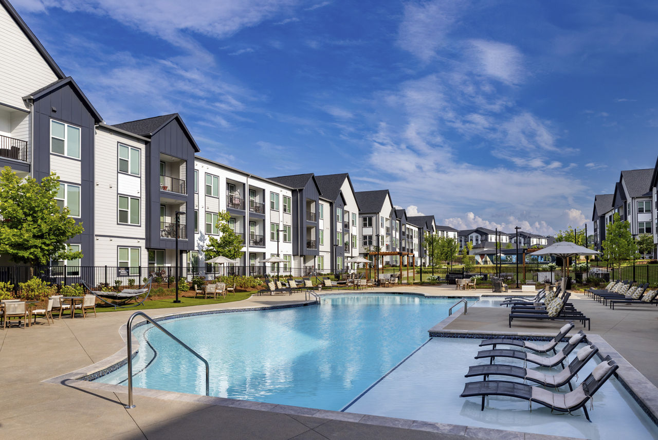 Elan Brookwood Apartments photo 3
