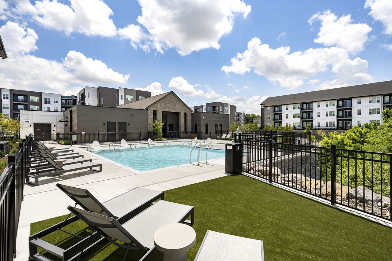 The Crossings Apartments photo 2