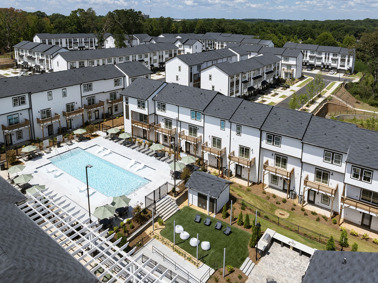 Generation Avondale East Townhomes photo 2