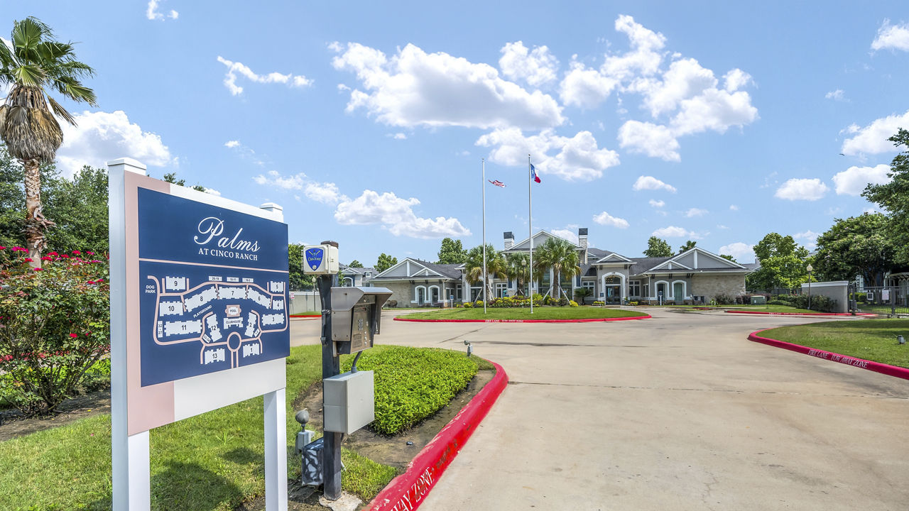 Palms at Cinco Ranch photo 4