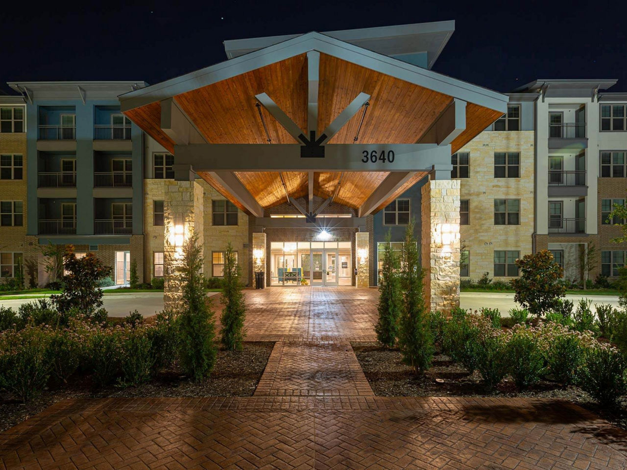 The Orchards at Market Plaza 55+ Active Adult Apartments photo 3