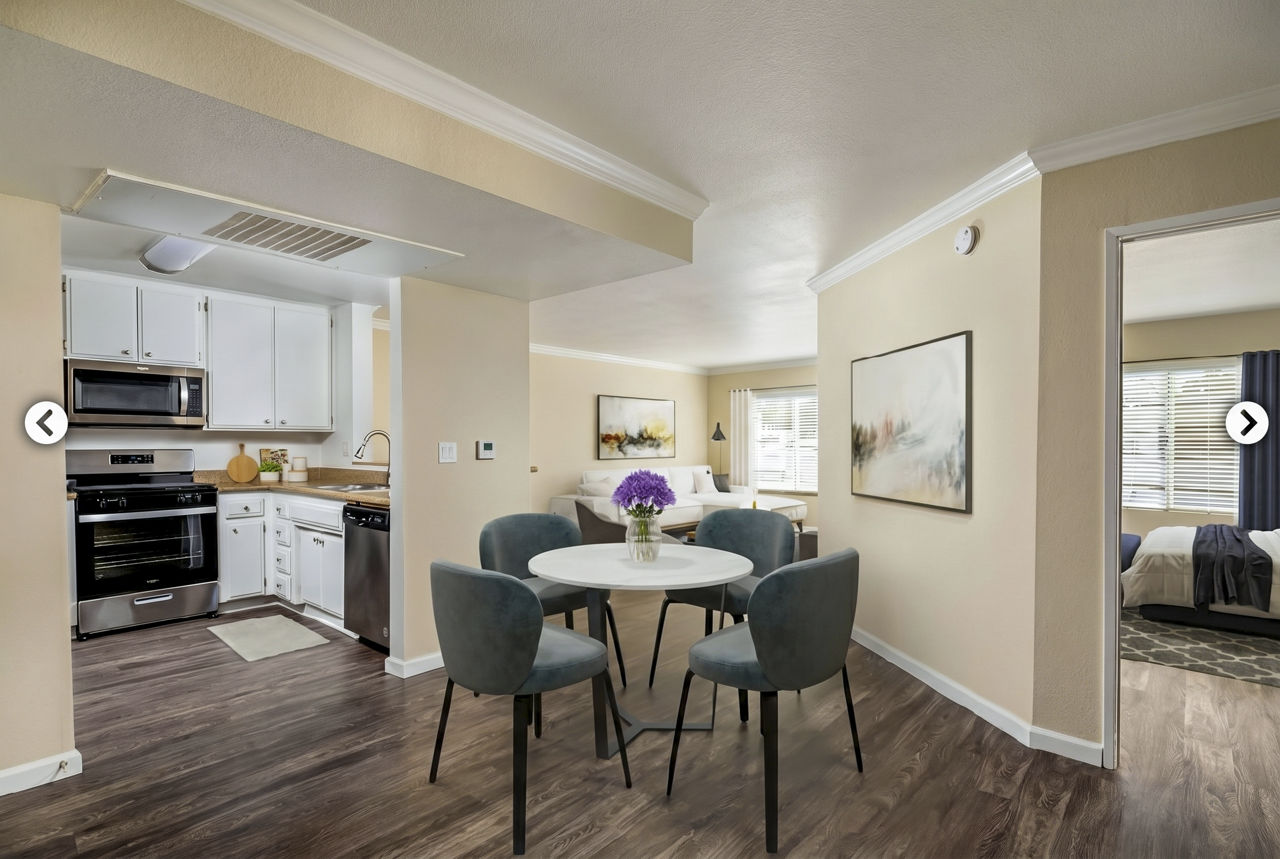 Warner Pointe photo 5