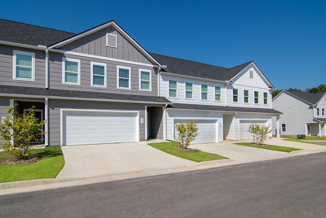 Summerwell Parkway Village photo 2