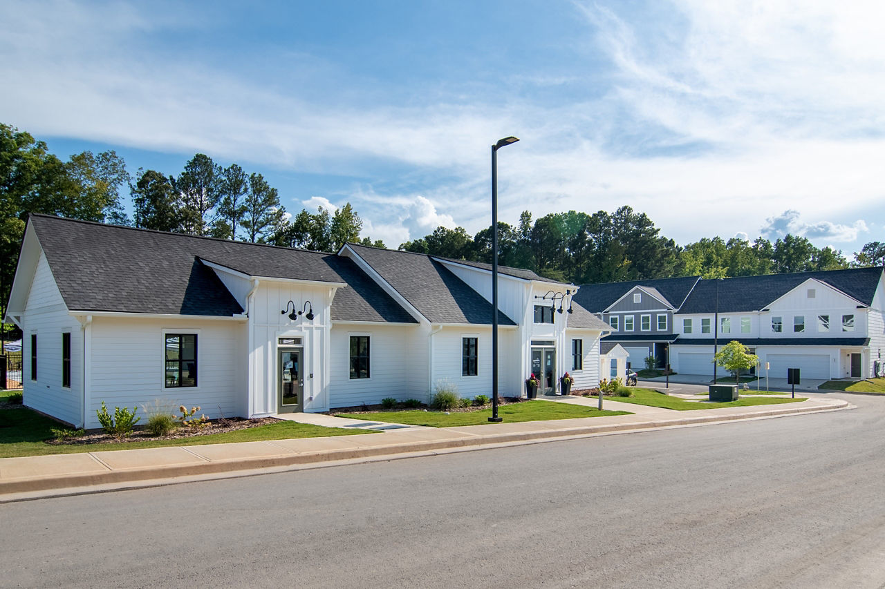 Summerwell Parkway Village photo 5