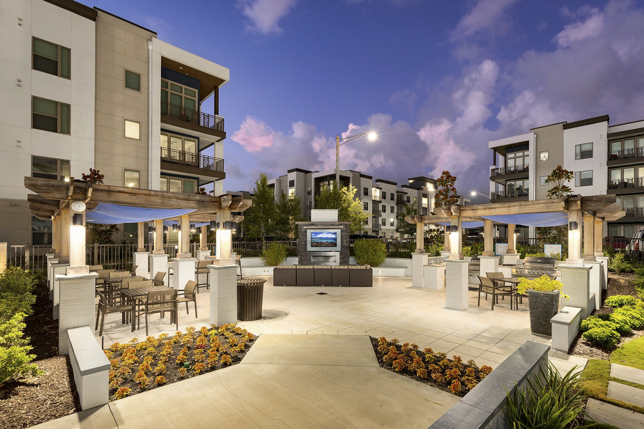 SUR Southside Quarter Apartments photo 4