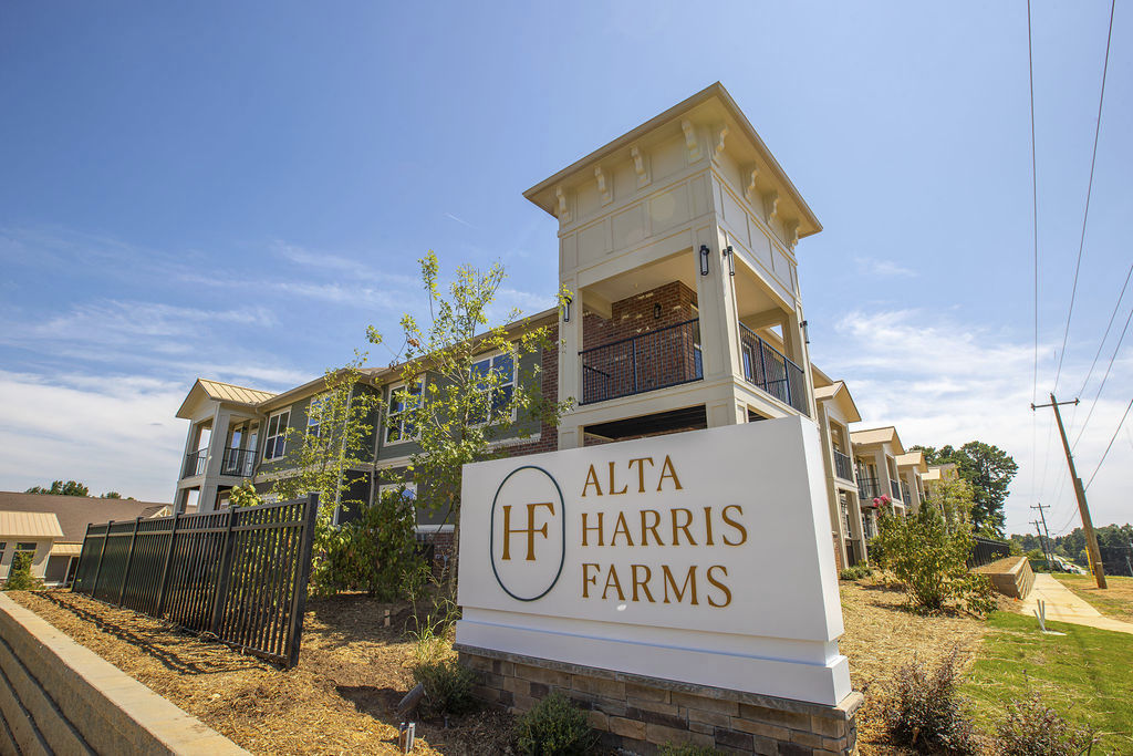 Alta Harris Farms Apartments photo 2