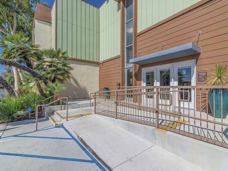 Citrus Court photo 4
