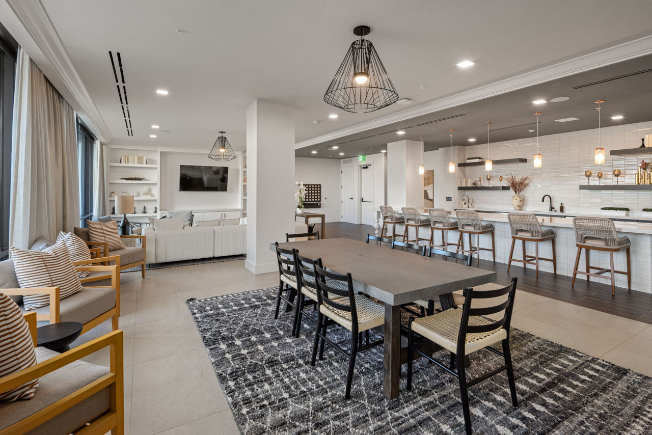 Overlook at Radius Dilworth Apartments & Penthouses photo 3