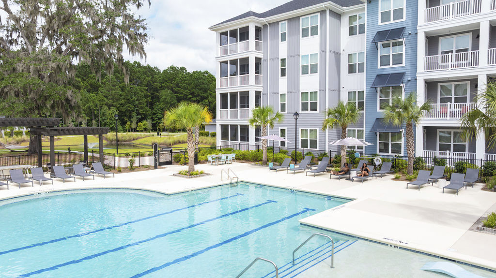 Populus Pooler photo 3