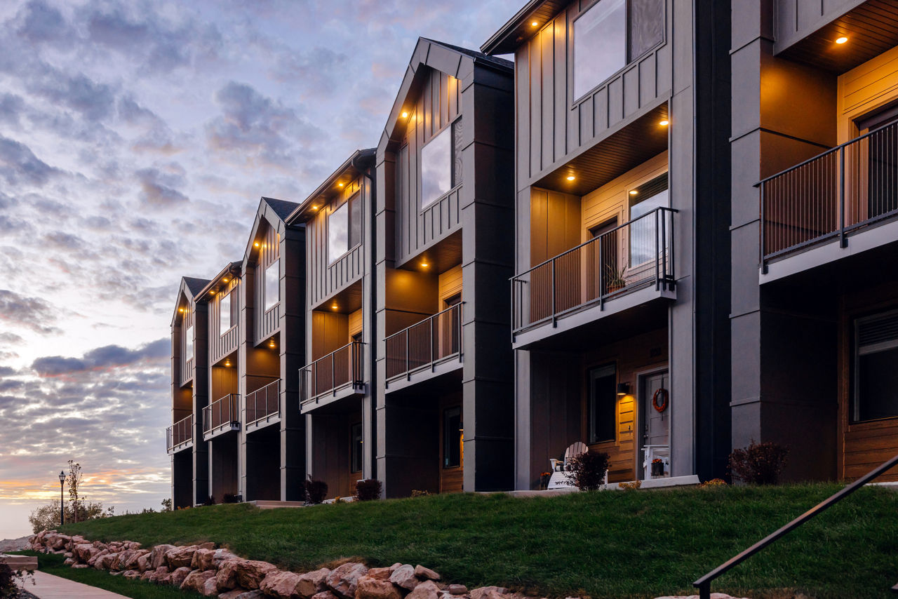 Enduro Townhomes photo 2
