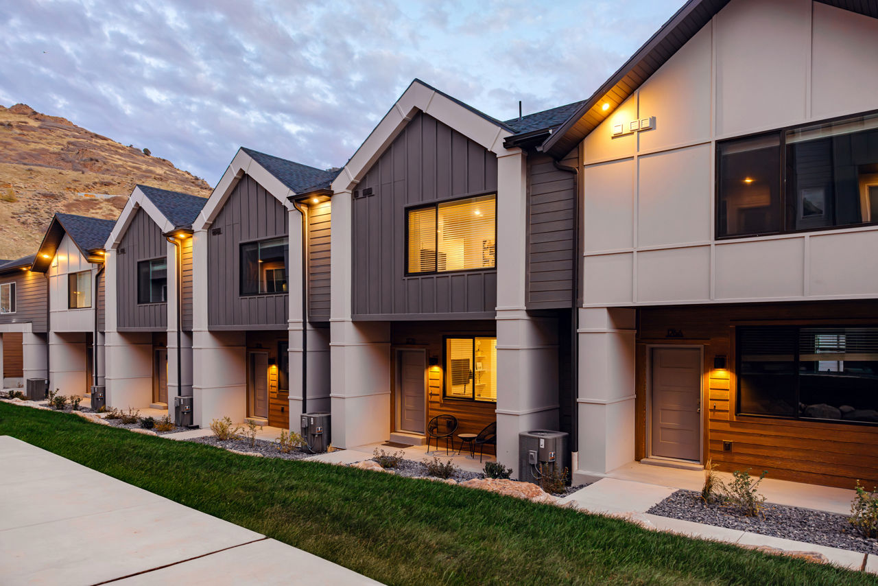 Enduro Townhomes photo 3