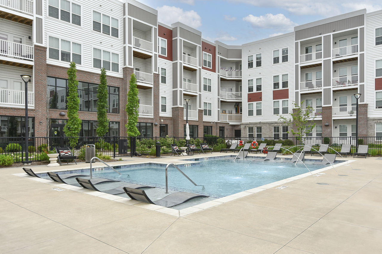 The View on Collins Apartments photo 2