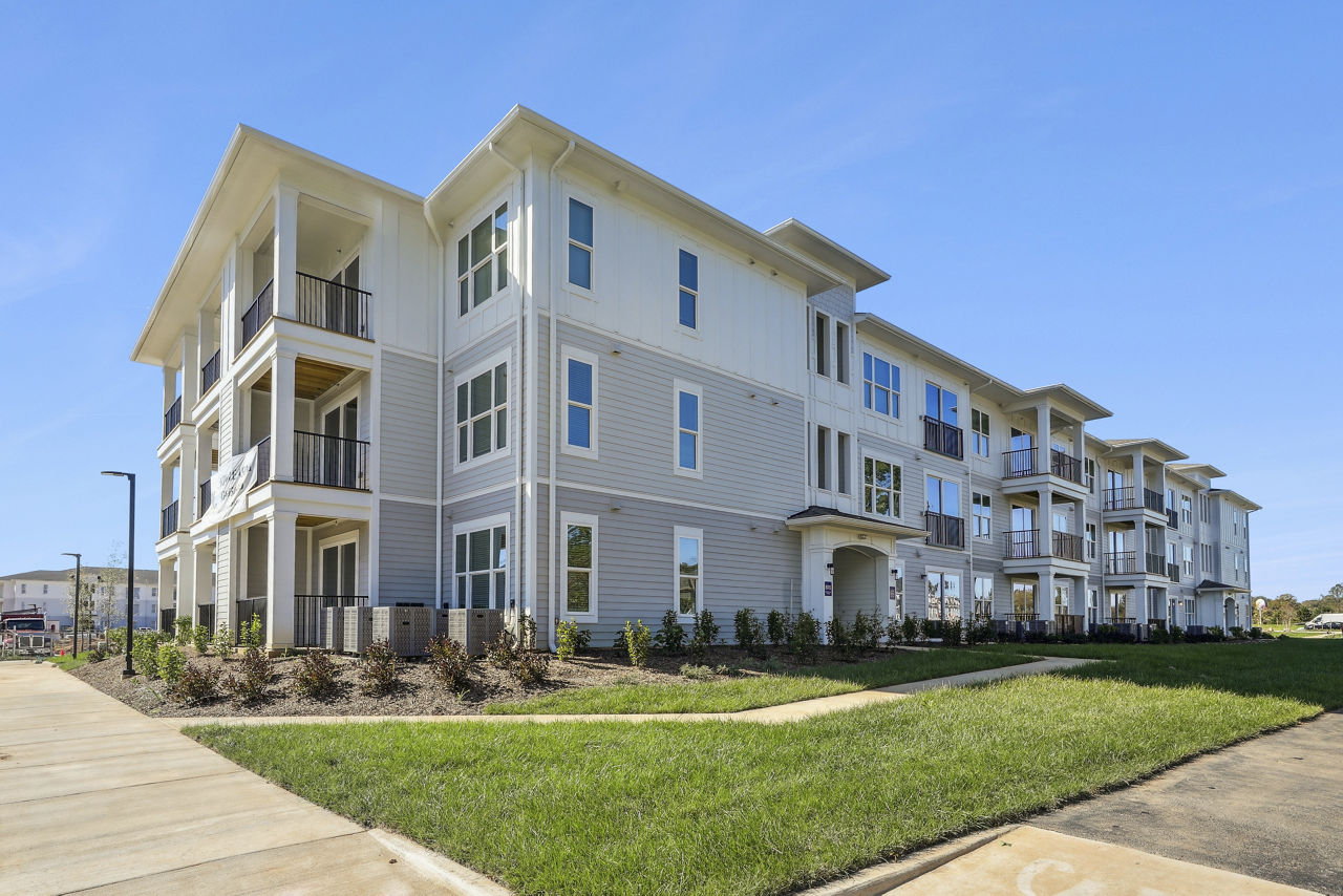 Rio Point Apartments photo 3