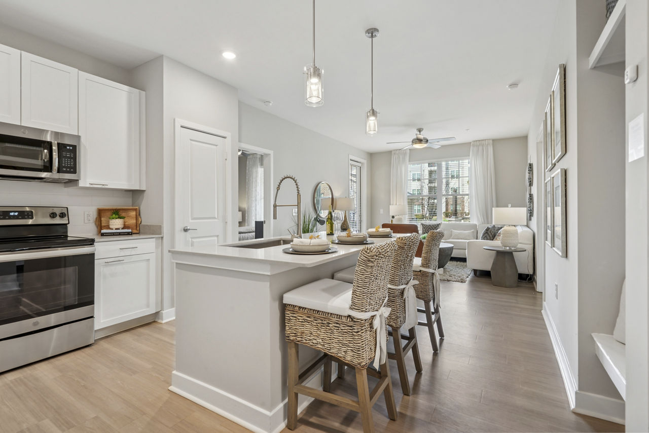 Matthews Square Apartments photo 2