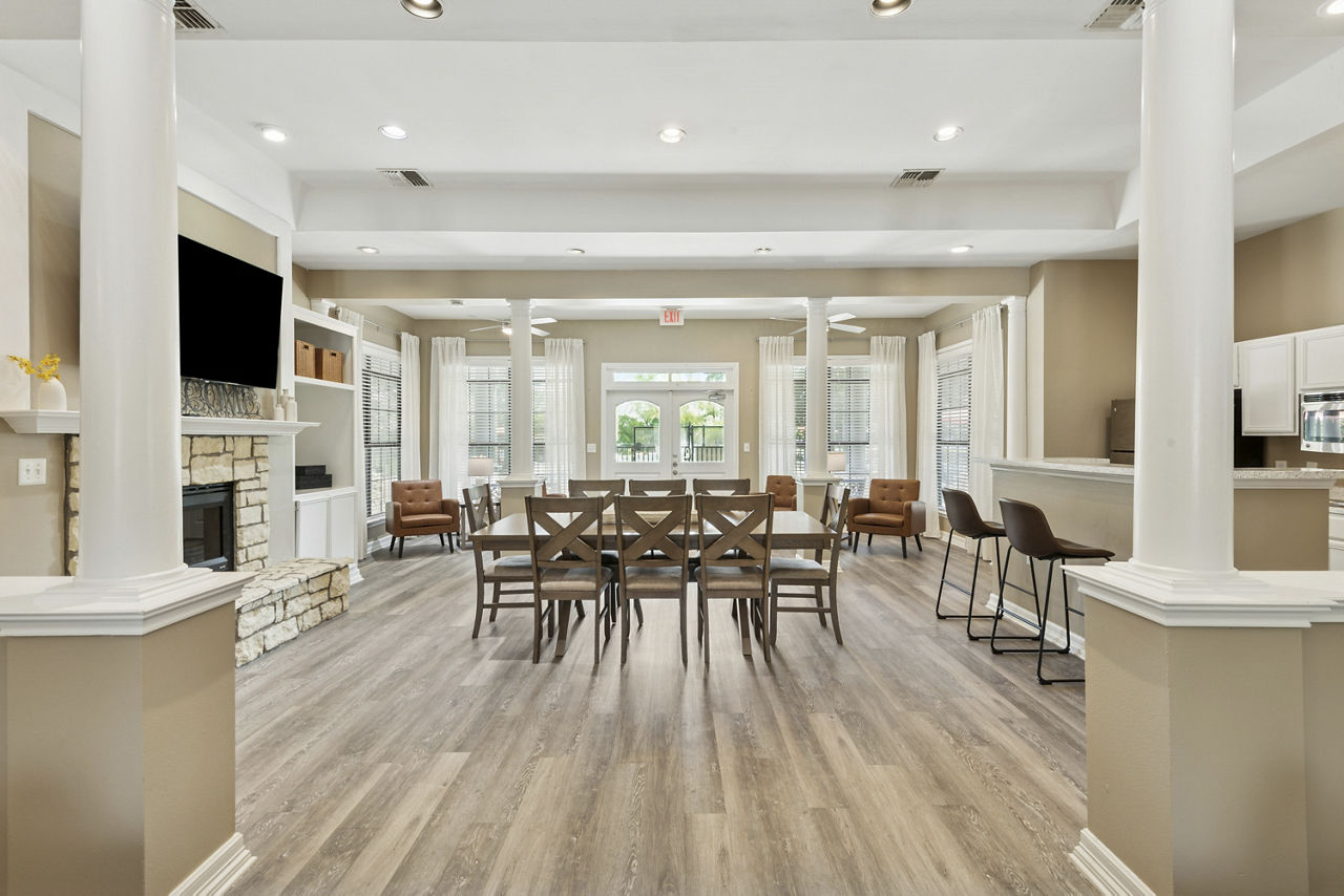 Lakeshore Villas photo 4