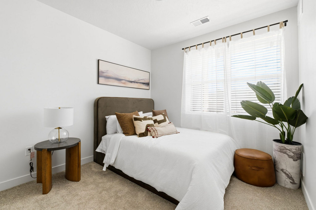 The Henley Apartments photo 3