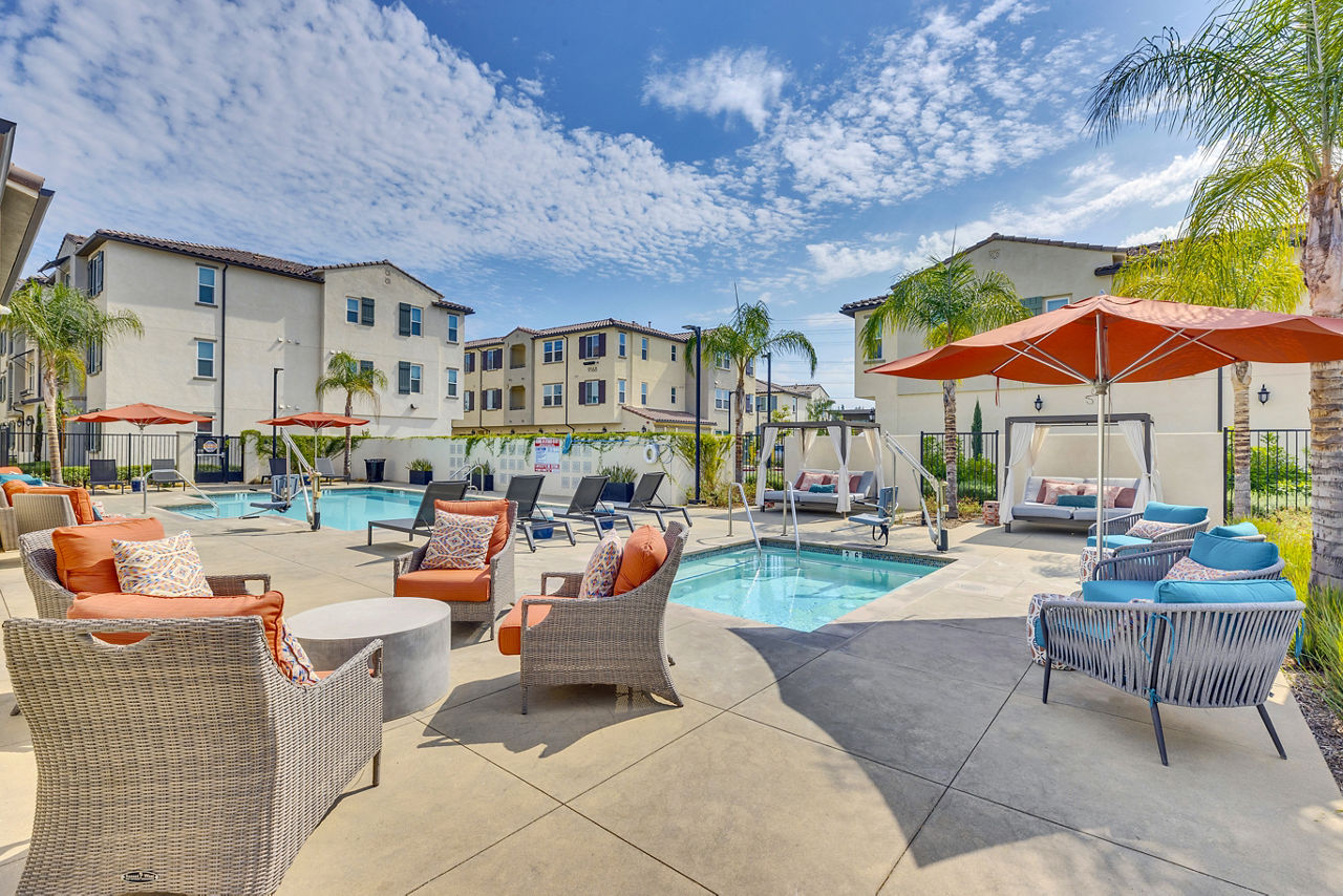 The Hawthorne Apartments photo 2