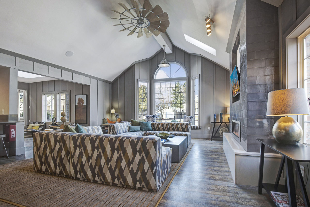 Beaumont Grand Apartment Homes photo 3
