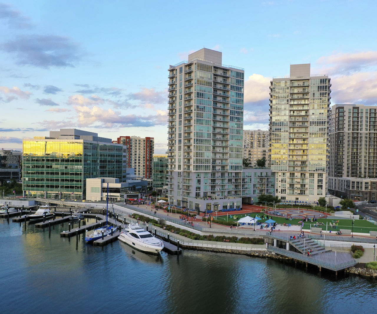 Beacon Harbor Point photo 3