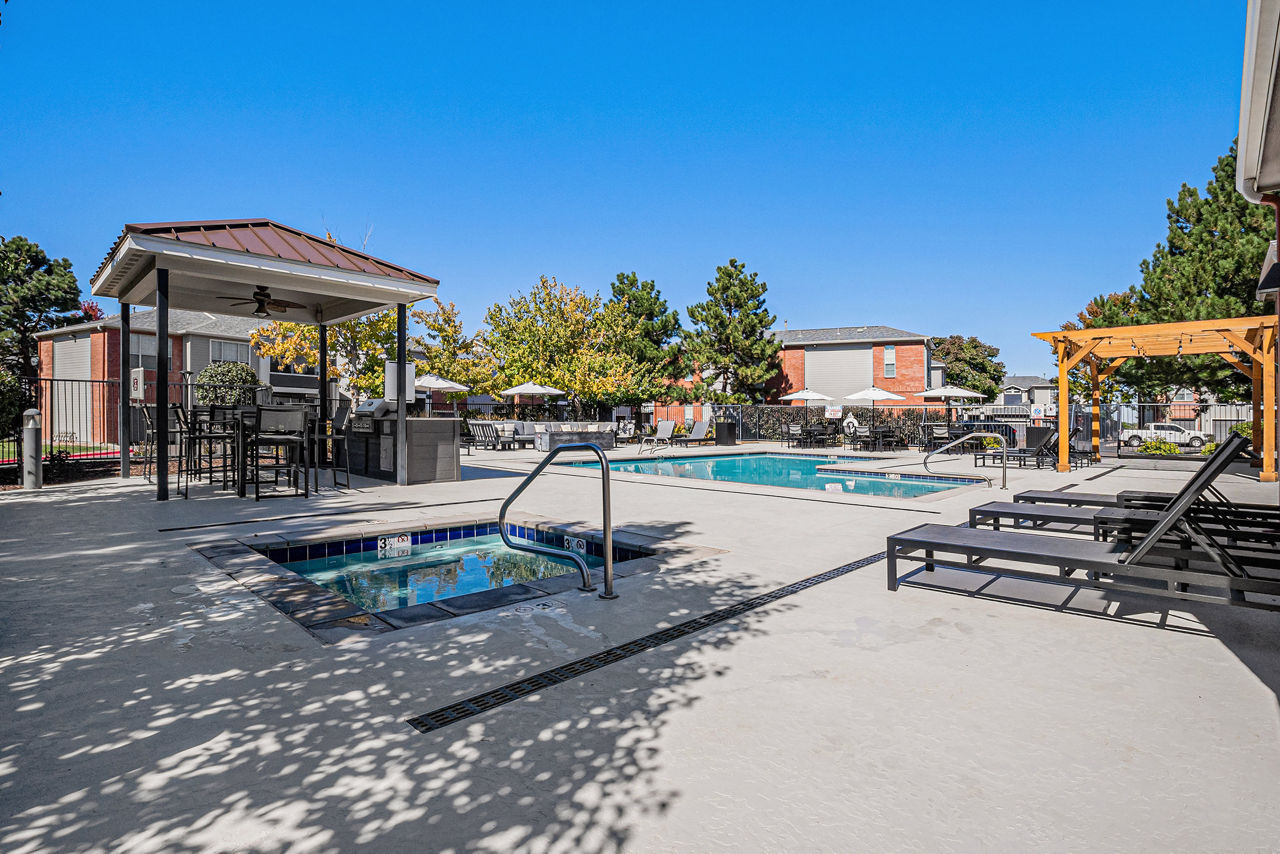 Monte Vista Apartments photo 3