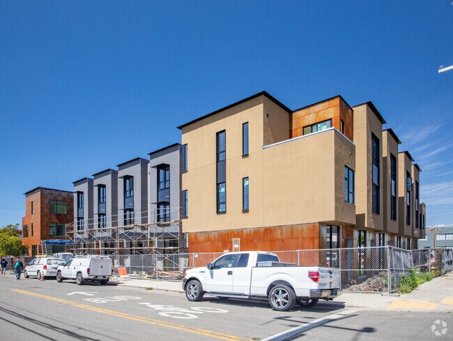 Channing Way Townhouses photo 4