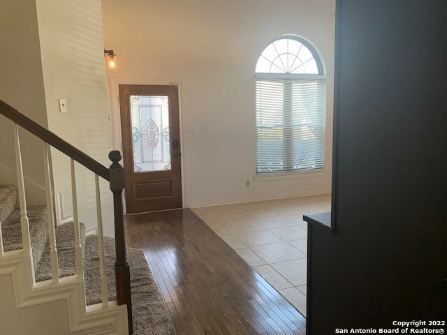702 Stoneway Dr San Antonio, TX 78258 photo 3