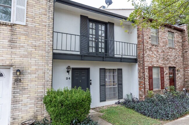6427 Wurzbach Rd San Antonio, TX 78240 photo 3