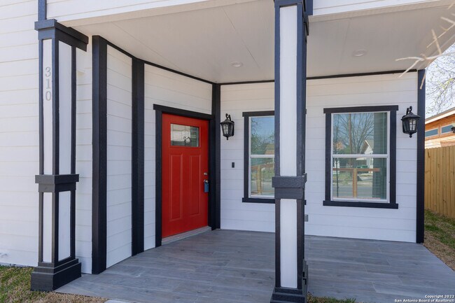 310 Gabriel San Antonio, TX 78202 photo 2