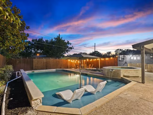 3154 Darvany Dr Dallas, TX 75220 photo 3