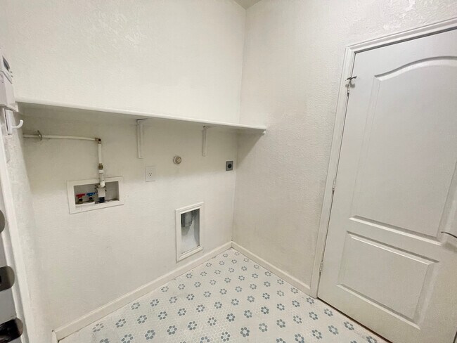 7746 Heavenly Arbor San Antonio, TX 78254 photo 5