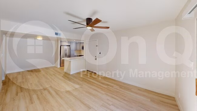 5757 W Eugie Ave Glendale, AZ 85304 photo 3