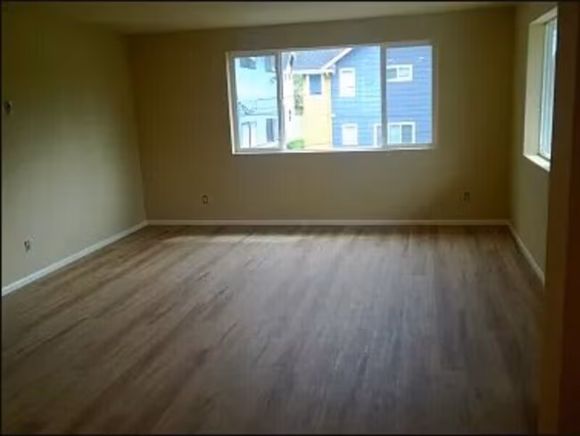5215 38th Ave SW Seattle, WA 98126 photo 4