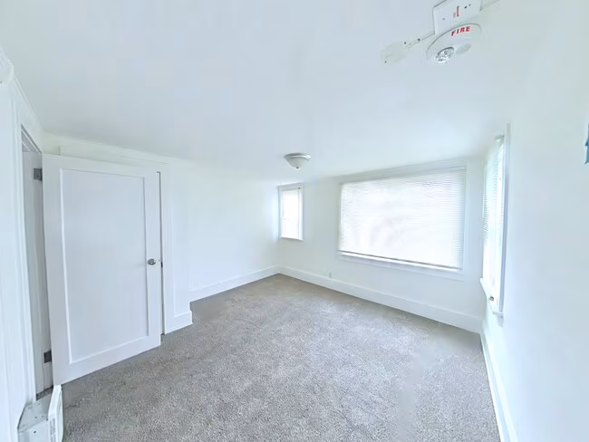 Highland Apartments photo 4