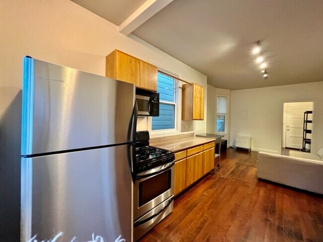 574 Hickory Street, San Francisco, CA 94102 photo 2