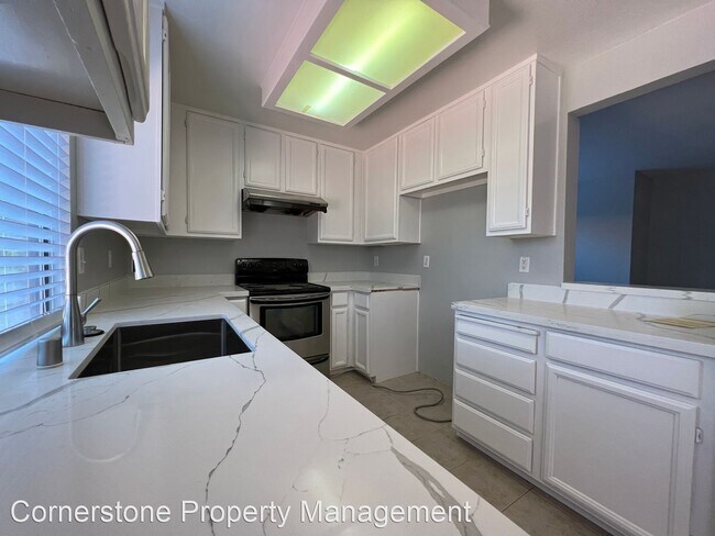 5309 Daimler Ct. photo 4