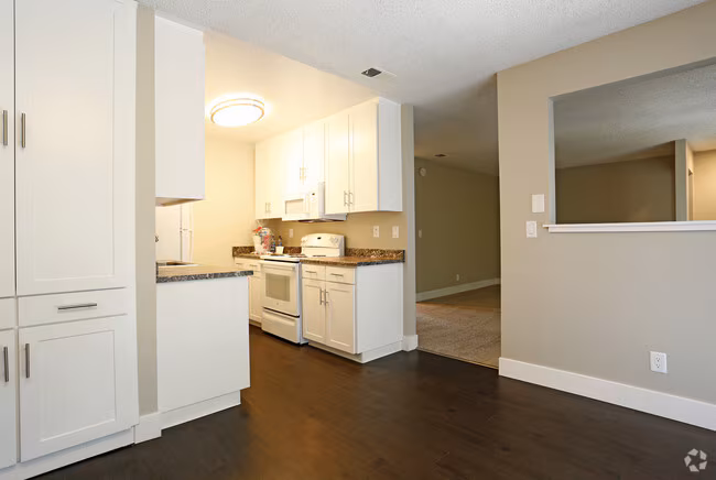 Creekside Terrace photo 4
