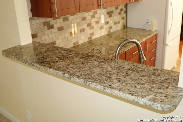 651 Aurora Ave San Antonio, TX 78228 photo 3
